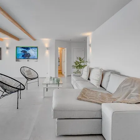 Calma Paraiso Holiday home *